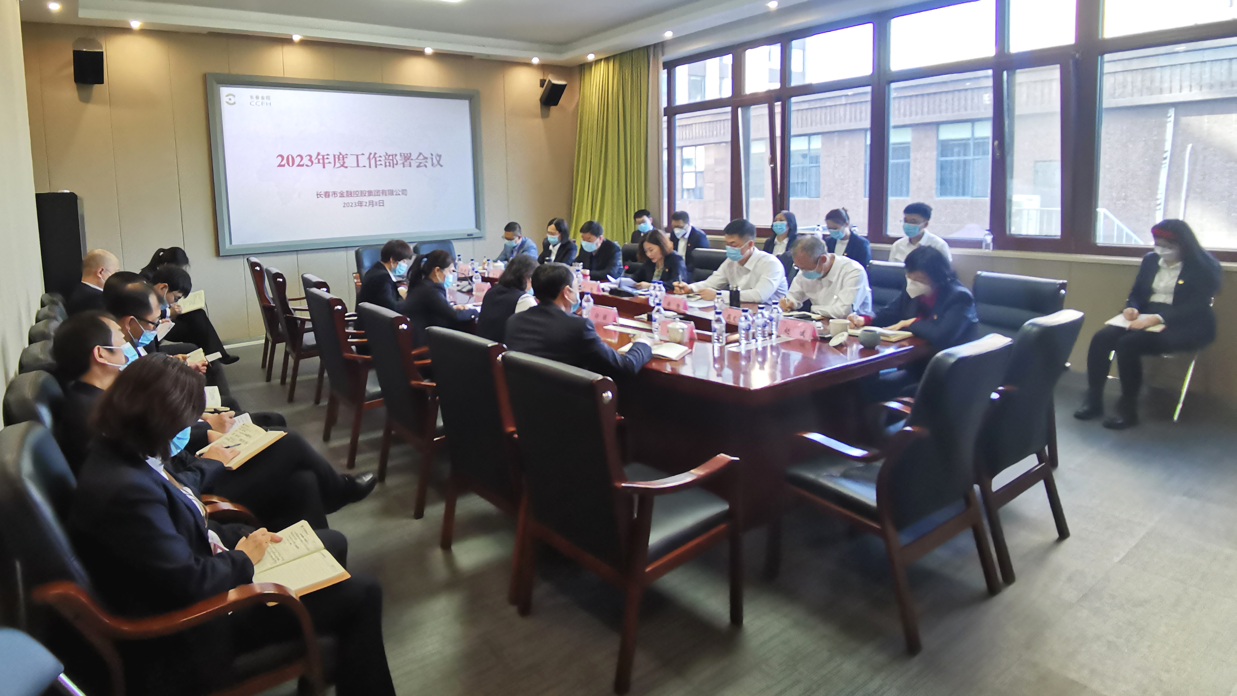 在穩(wěn)中求進中出亮點、做特色、勇突破